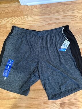 Athletic Men's Gray Heather Performance Shorts-XXL